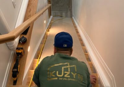 downwardskuzynbshirtstairs