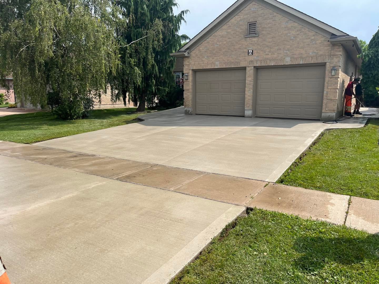 Moussa Concrete – Driveways, Patios & Concrete Repair